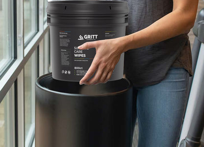 Gritt Commercial 6" x 8" 800-Count Premium Surface Care All-Purpose Cleaner Wipes and Bucket